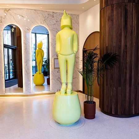 Art'Otel London Battersea Power Station, Powered By Radisson Hotels Londres Exterior foto The sculpture in 2019
