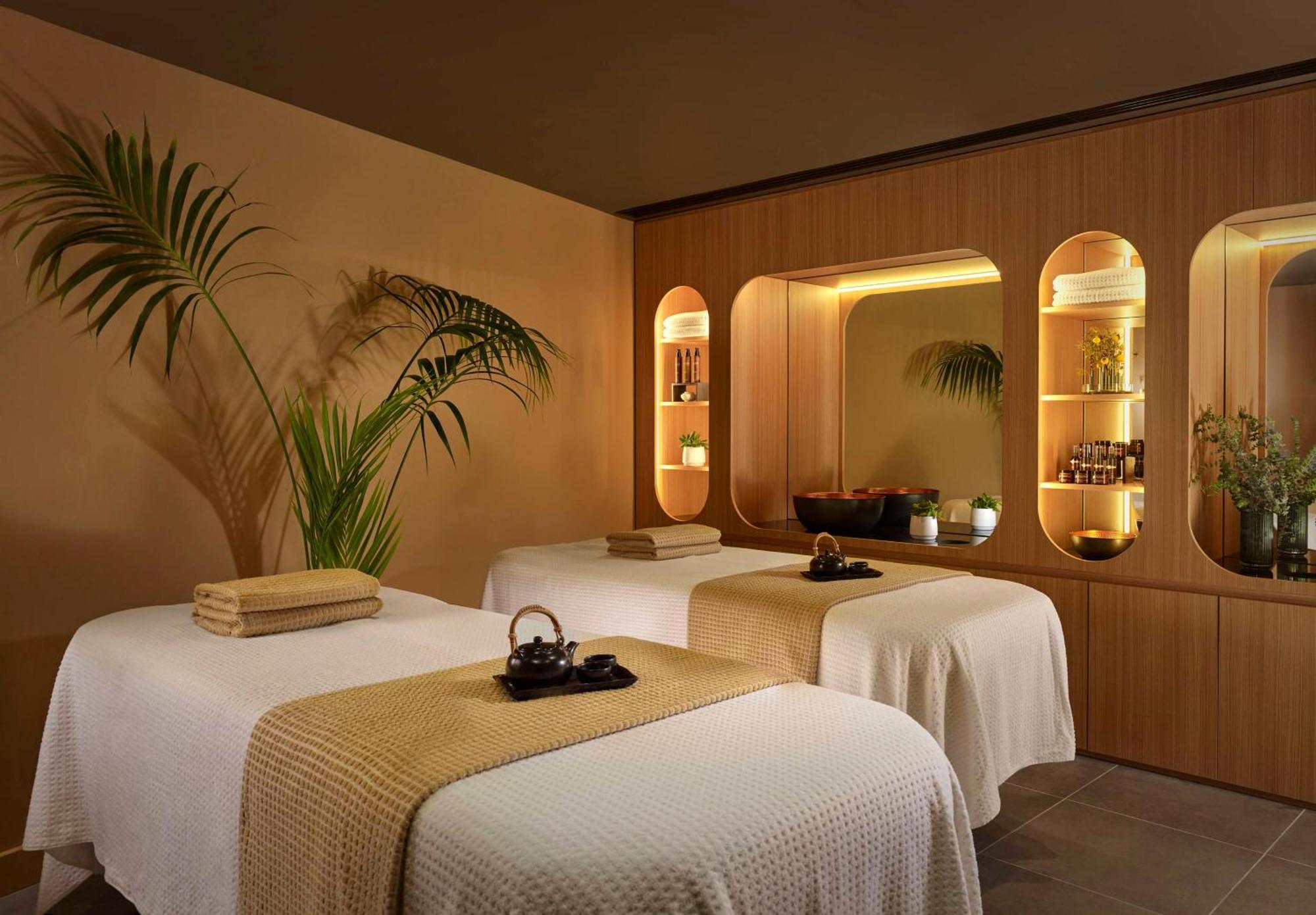 Art'Otel London Battersea Power Station, Powered By Radisson Hotels Londres Exterior foto A spa treatment room